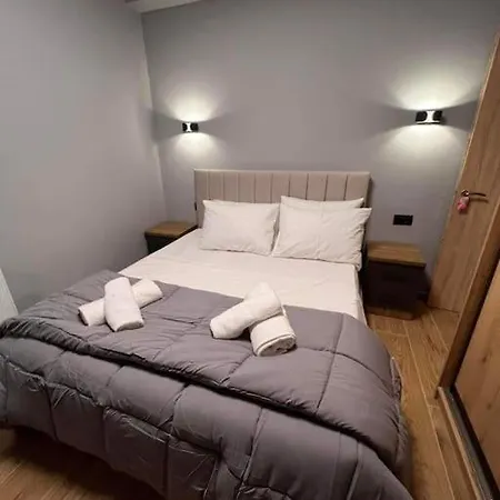 Ora House Ajía Effimía