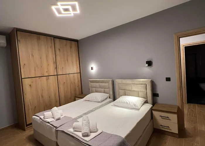 Semesterbostad Ora House *