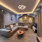 펜션 Ora House *
